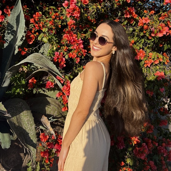 Meet your Posher, Malia - Picture 1 of 1